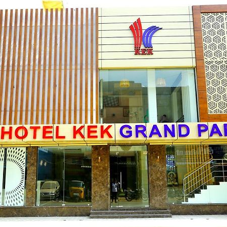 Hotel Kek Grand Park Čennai Exteriér fotografie